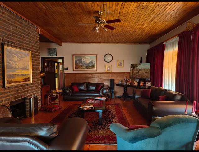 7 BEDROOM HOUSE FOR SALE IN ELDORAIGNE